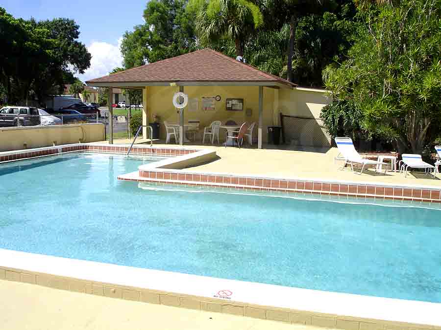 SPRINGWOOD Community Pool and Cabana